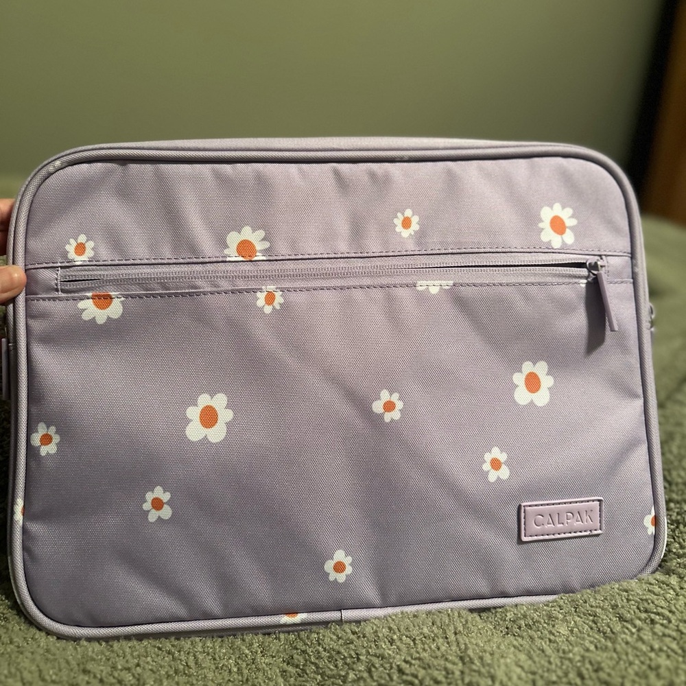 Calpak Padded Laptop Sleeve in Orchid Fields 13-14”